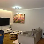Apartament Sosnowy Przy Basenach Tropikalnych, Prywatny Parking