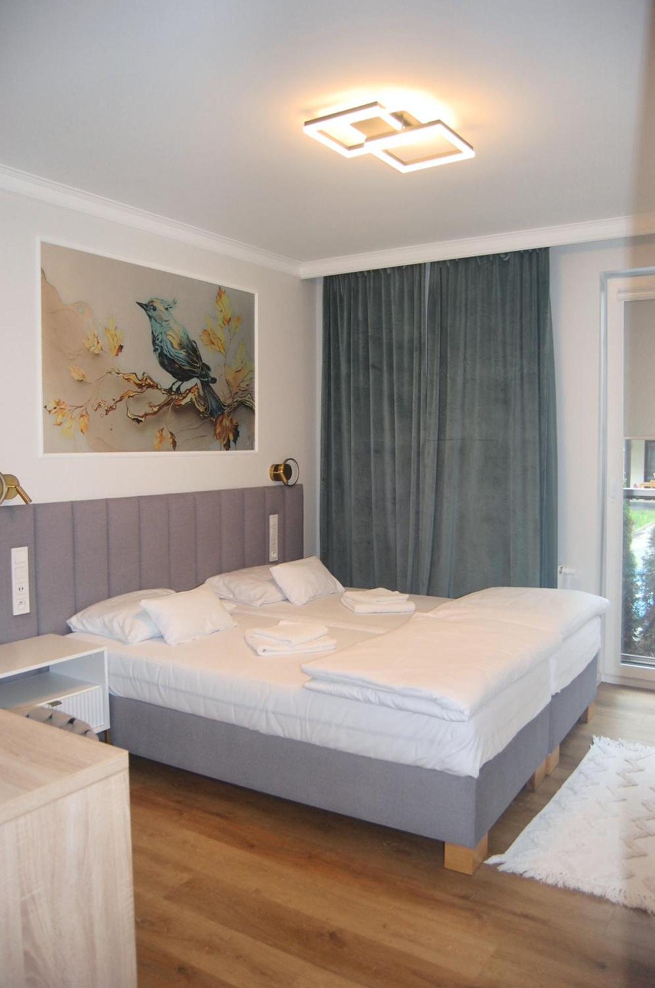 Apartament Sosnowy Przy Basenach Tropikalnych, Prywatny Parking Kielce